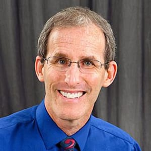 Dr. Stephen R. Hammes